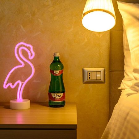 El Barrio In Bed Apartment Naples Luaran gambar