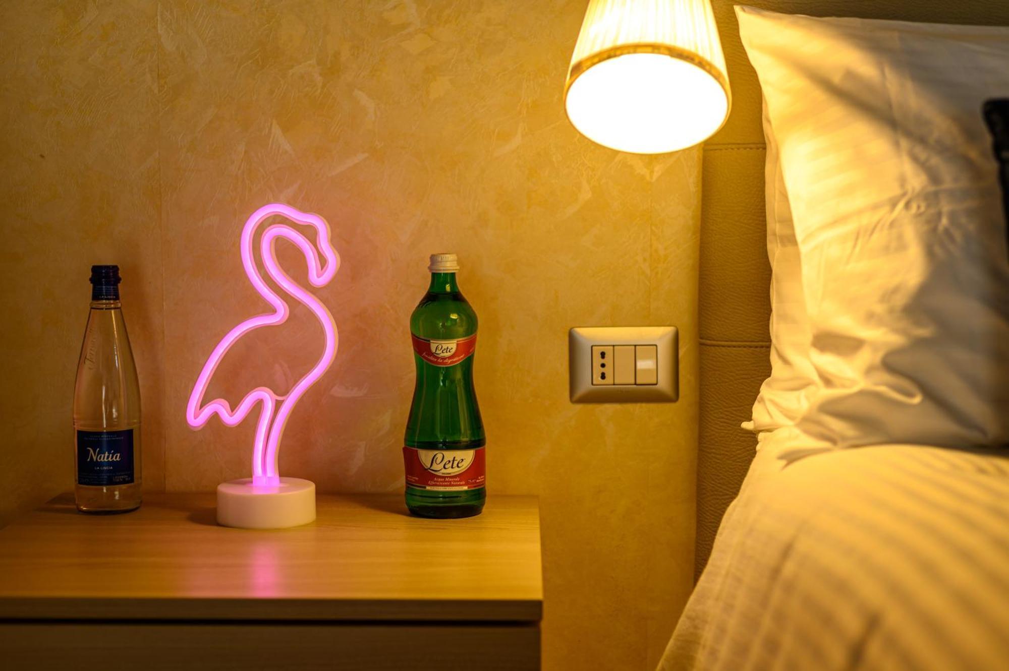 El Barrio In Bed Apartment Naples Luaran gambar