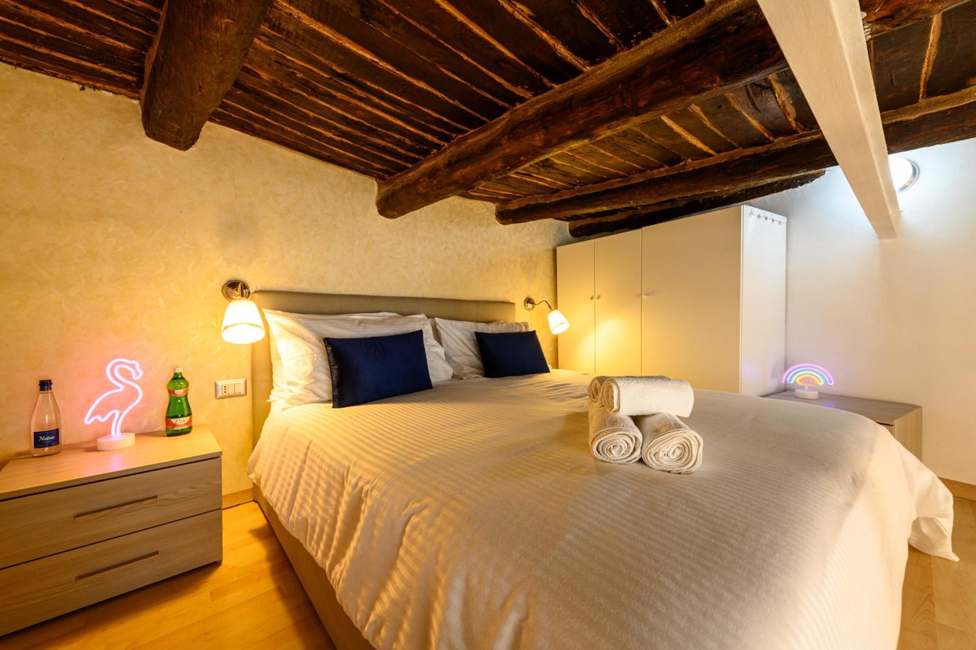 El Barrio In Bed Apartment Naples Luaran gambar